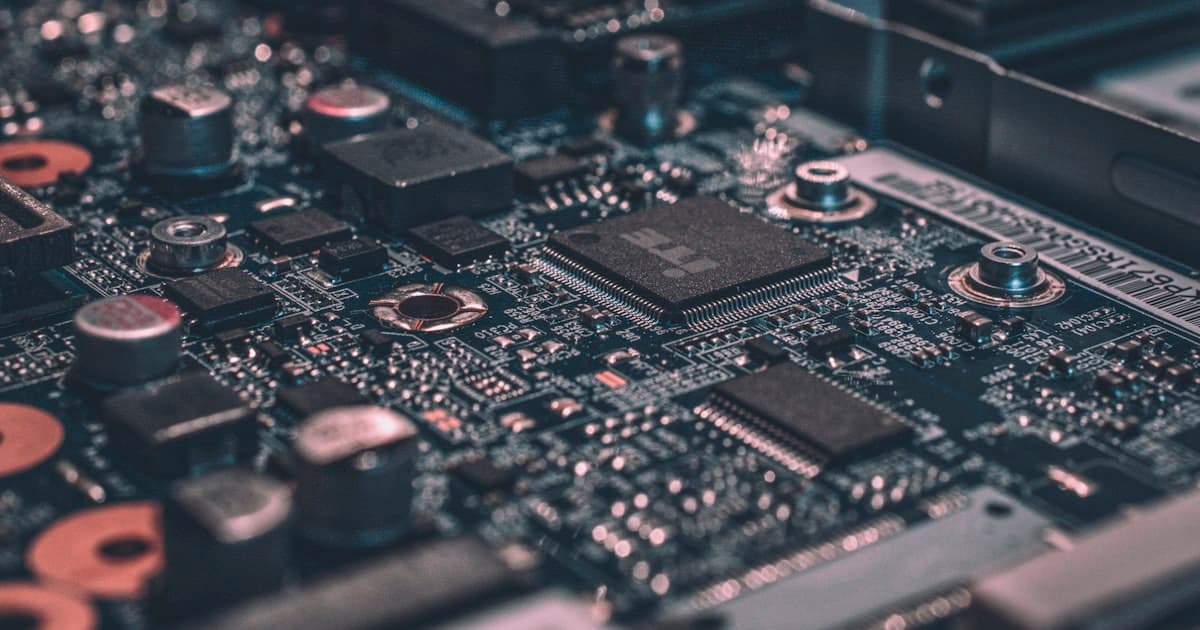 AI-Powered SEO Tools Compared: DeepEdge vs Surfer vs Clearscope vs MarketMuse